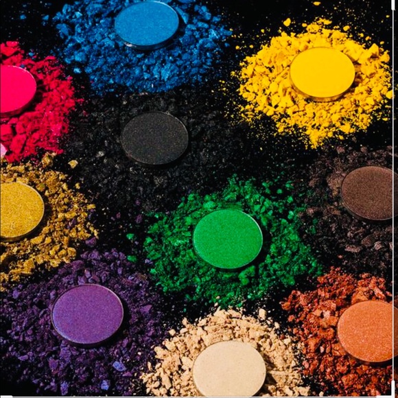🎉HP🎊🎊New KAT VON D Vegan Love Eyeshadow Palette - Picture 9 of 10